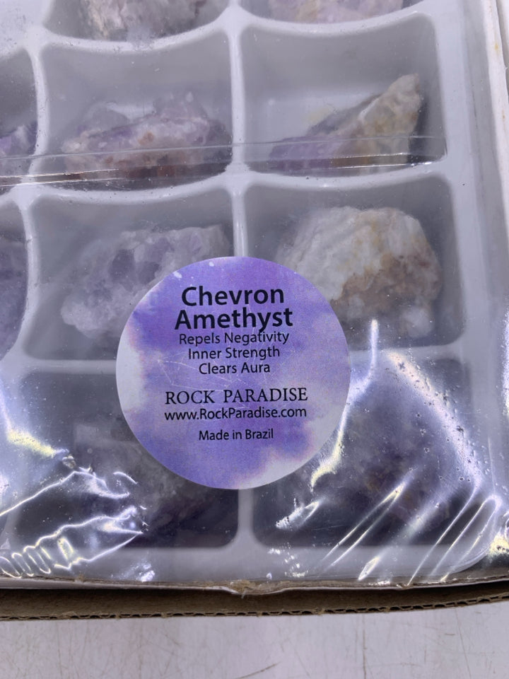 NIP CHEVRON AMETHYST.
