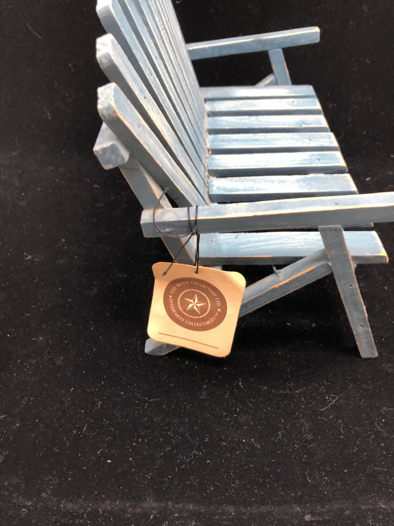 DISTRESSED BLUE WOOD BENCH BENCH W/TAG - BOYDS.