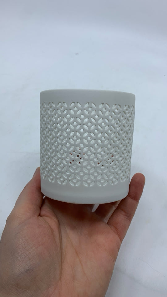 WHITE MATTE CANDLE HOLDER + SNOW THEMED CANDLE.