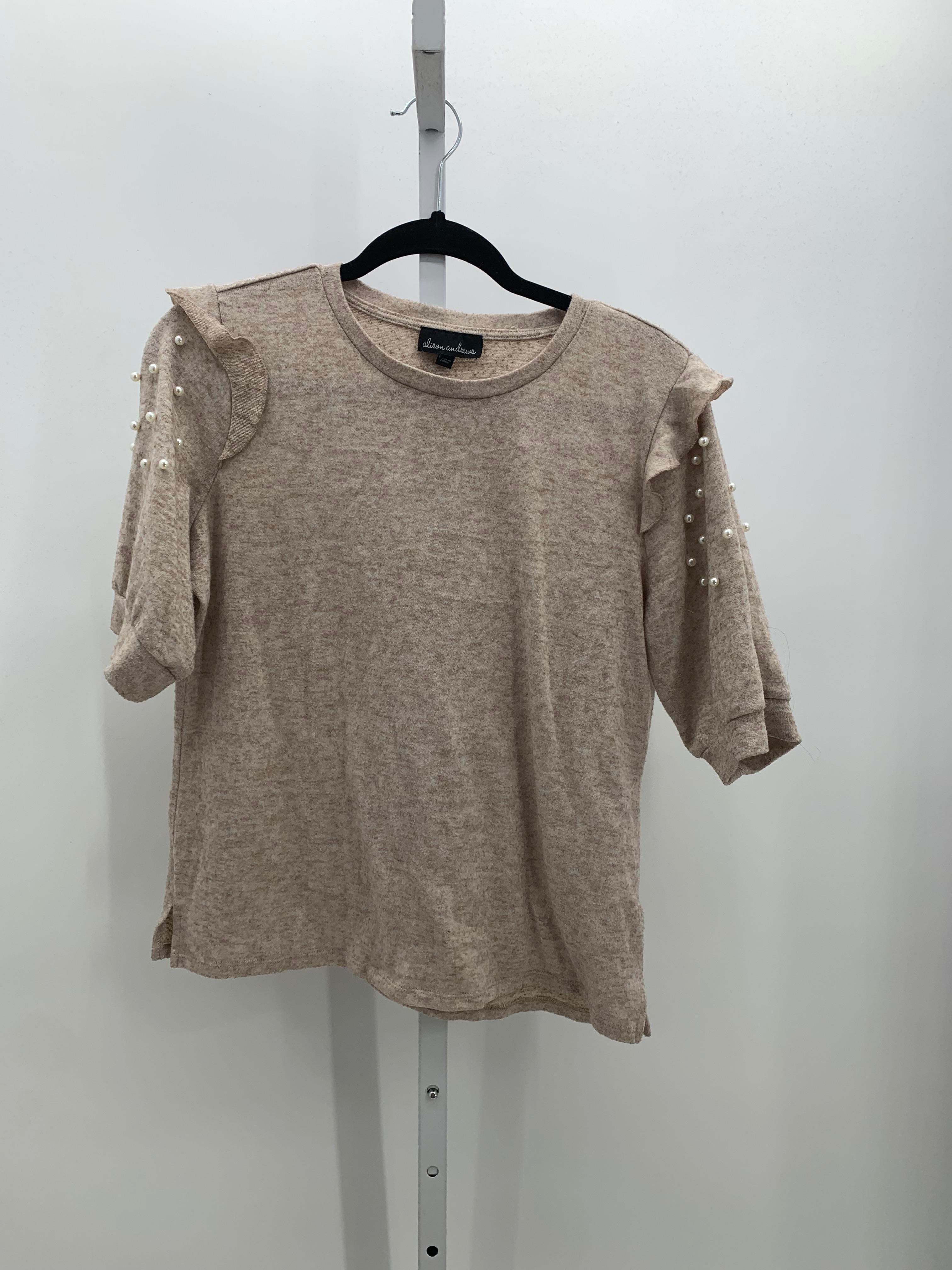 Size Large Misses Short Sleeve Shirt