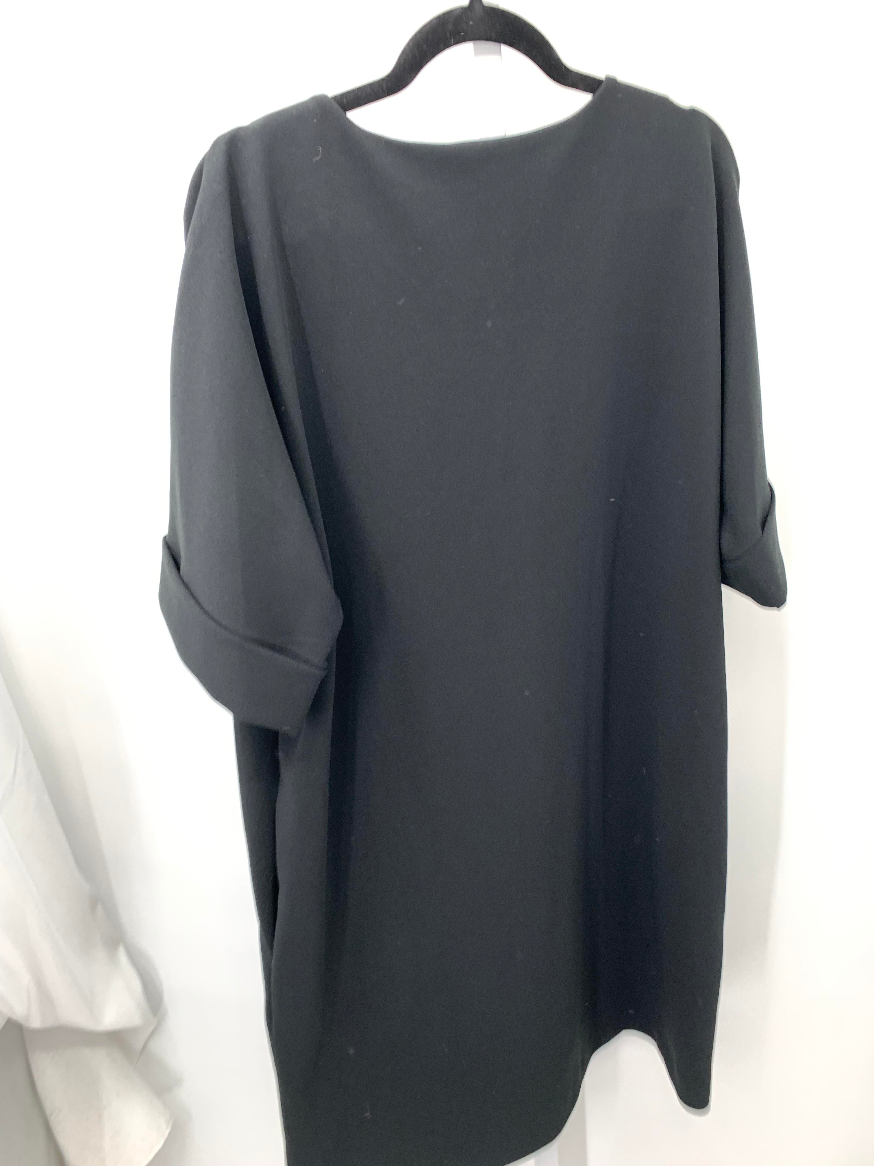 Size Large Misses Short Sleeve Dress
