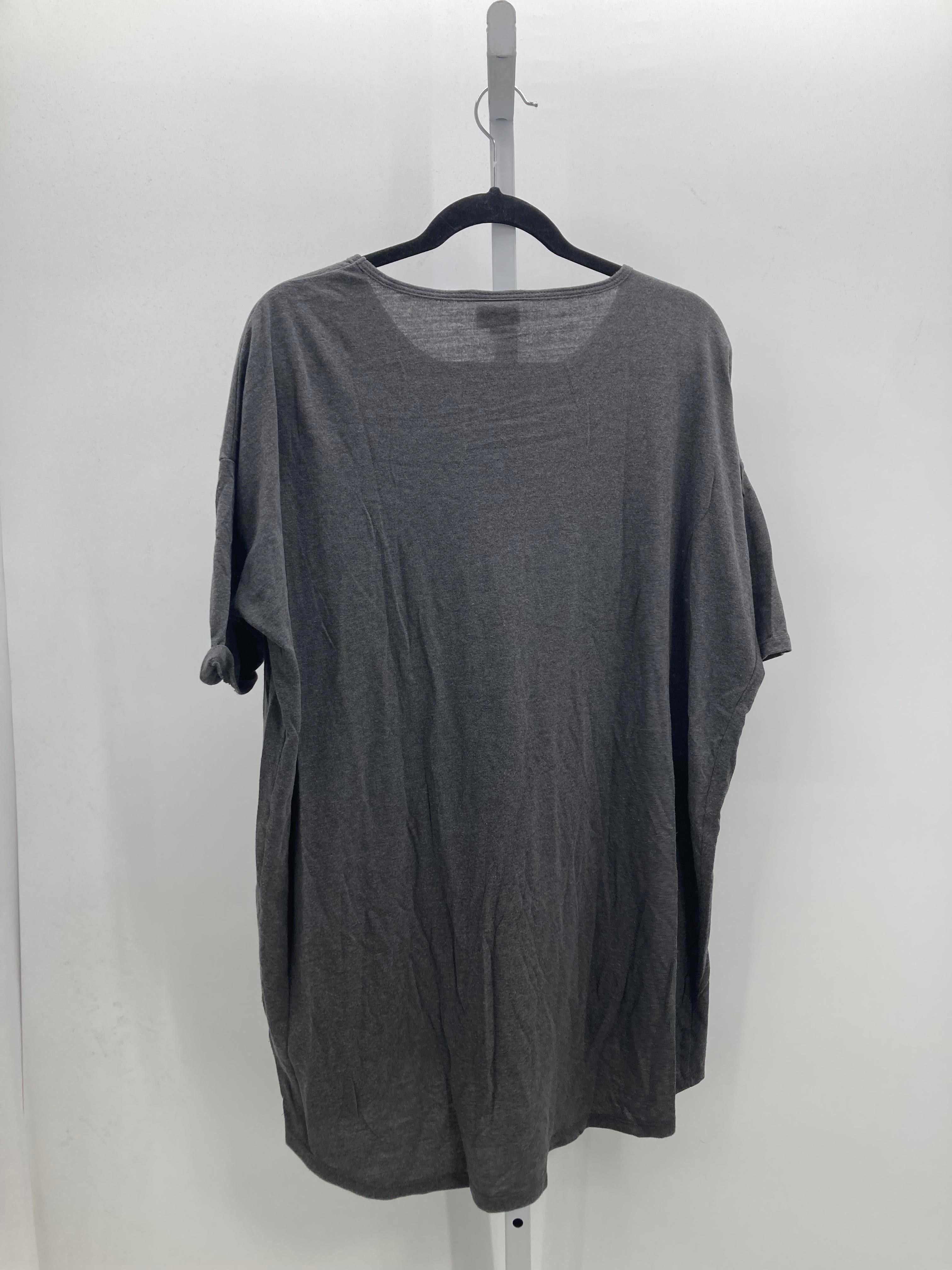 Lularoe Size Medium Misses Short Sleeve Shirt
