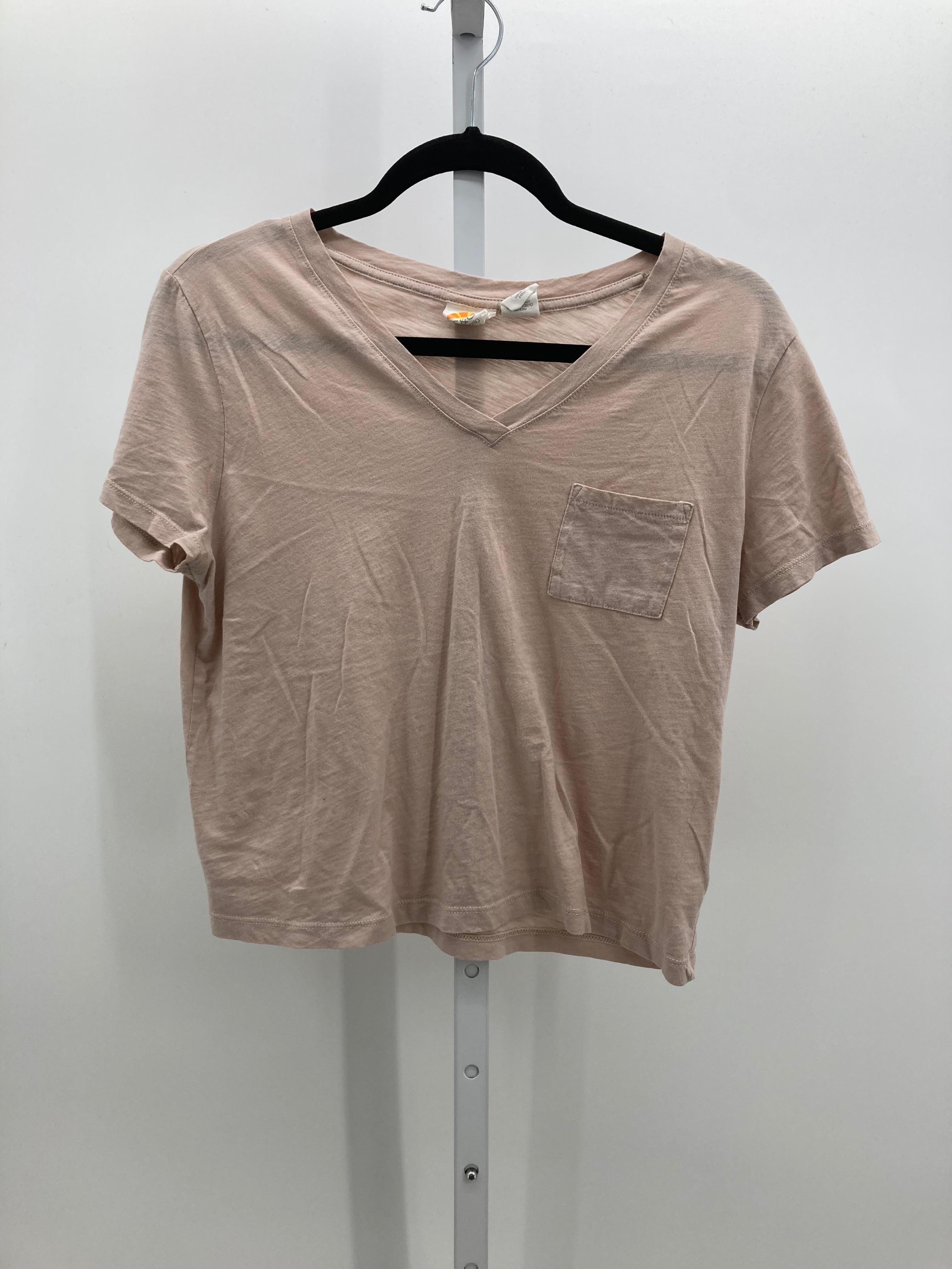 Size Large Juniors Short Sleeve Shirt