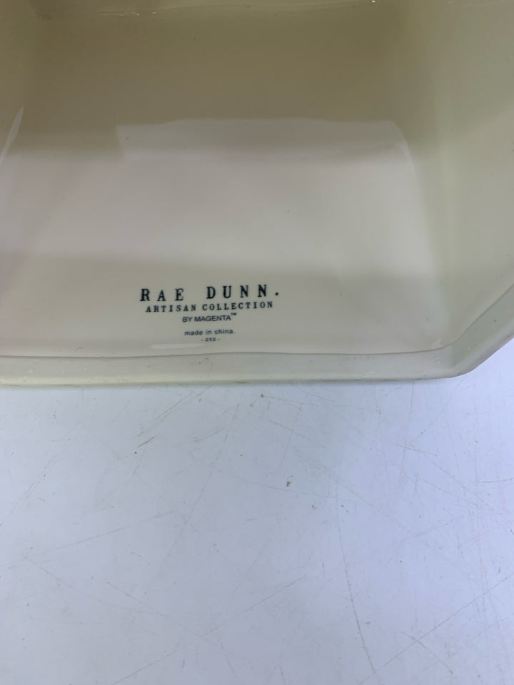 CERAMIC "TISSUE" TISSUE BOX COVER.