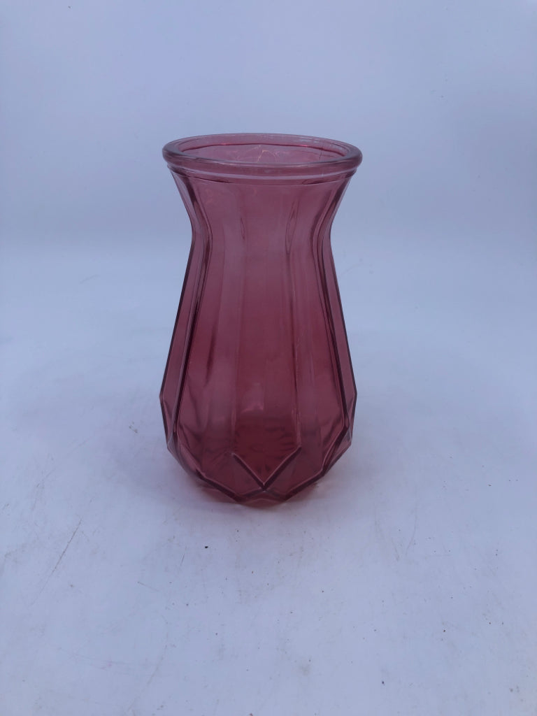 PINK SHORT HEXAGON VASE.