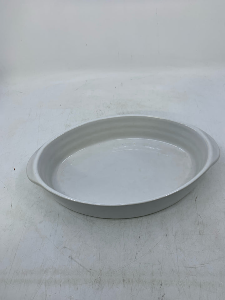 OVAL CASSEROLE DISH W/ HANDLES FARIA & BENTO.