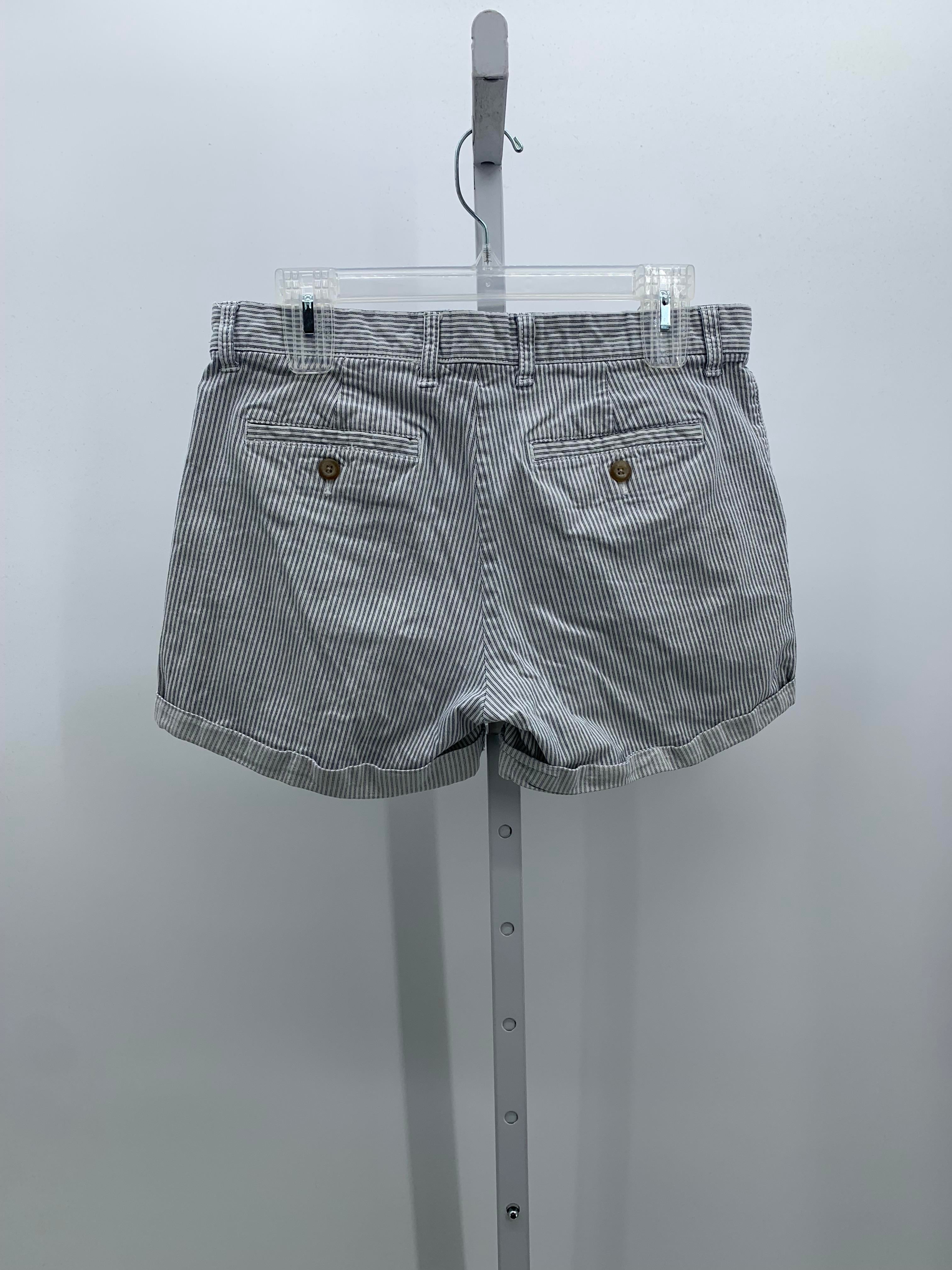 Gap Size 6 Misses Shorts