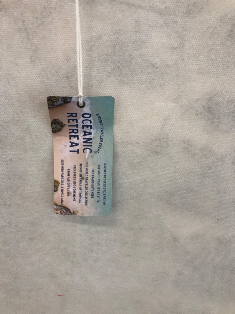 NWT BLUE FLOWER MOSAIC WALL-HANGING.