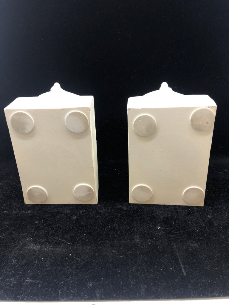 2 WHITE BULLDOG BOOK ENDS.
