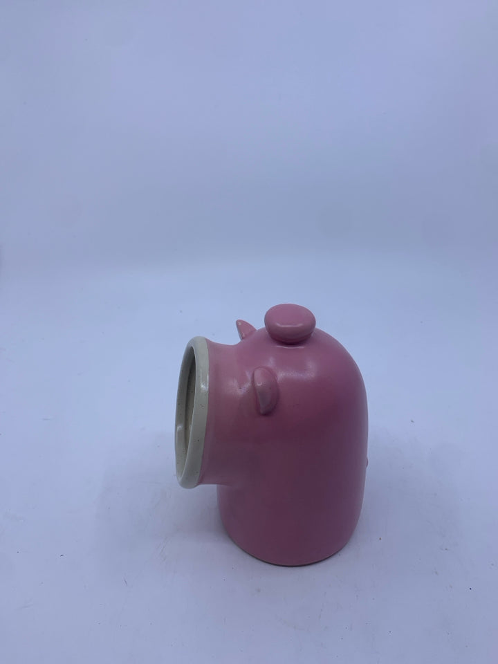 PINK HIPPO SPONGE HOLDER.