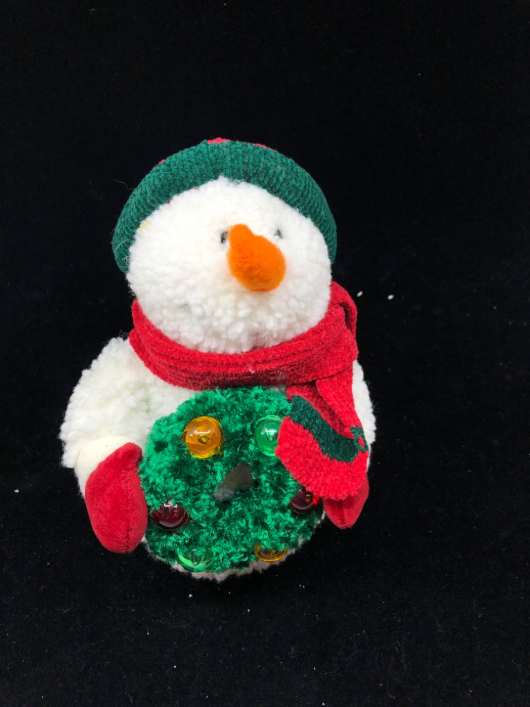 PLUSH SNOWMAN HOLDING WREATH.