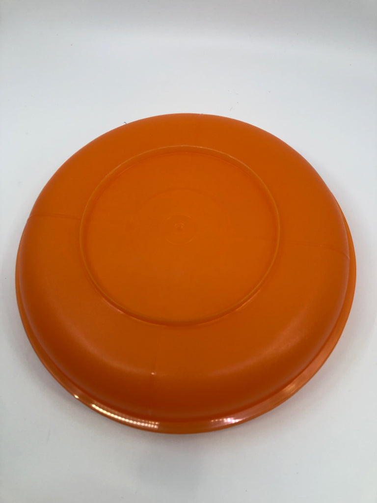 BRIGHT ORANGE DIVIDED SERVER W LID.