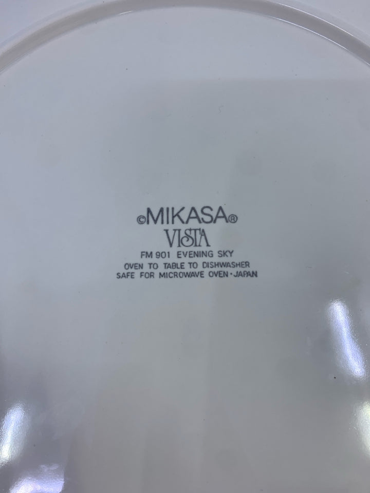 VISTA EVENING SKY PLATE W/SOFT PASTELS.