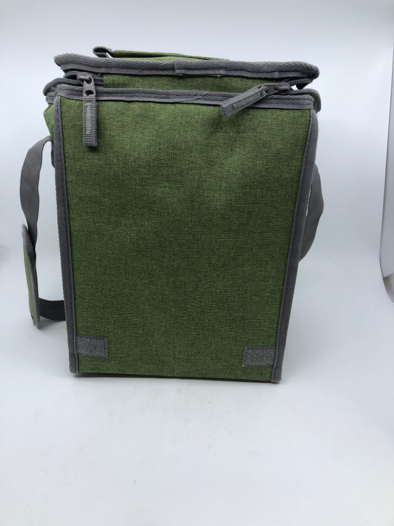 GREEN LOCK N LOCK LUNCH BOX.