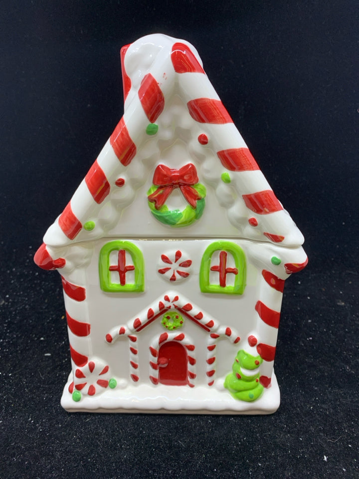 WHITE GINGERBREAD HOUSE COOKIE JAR.