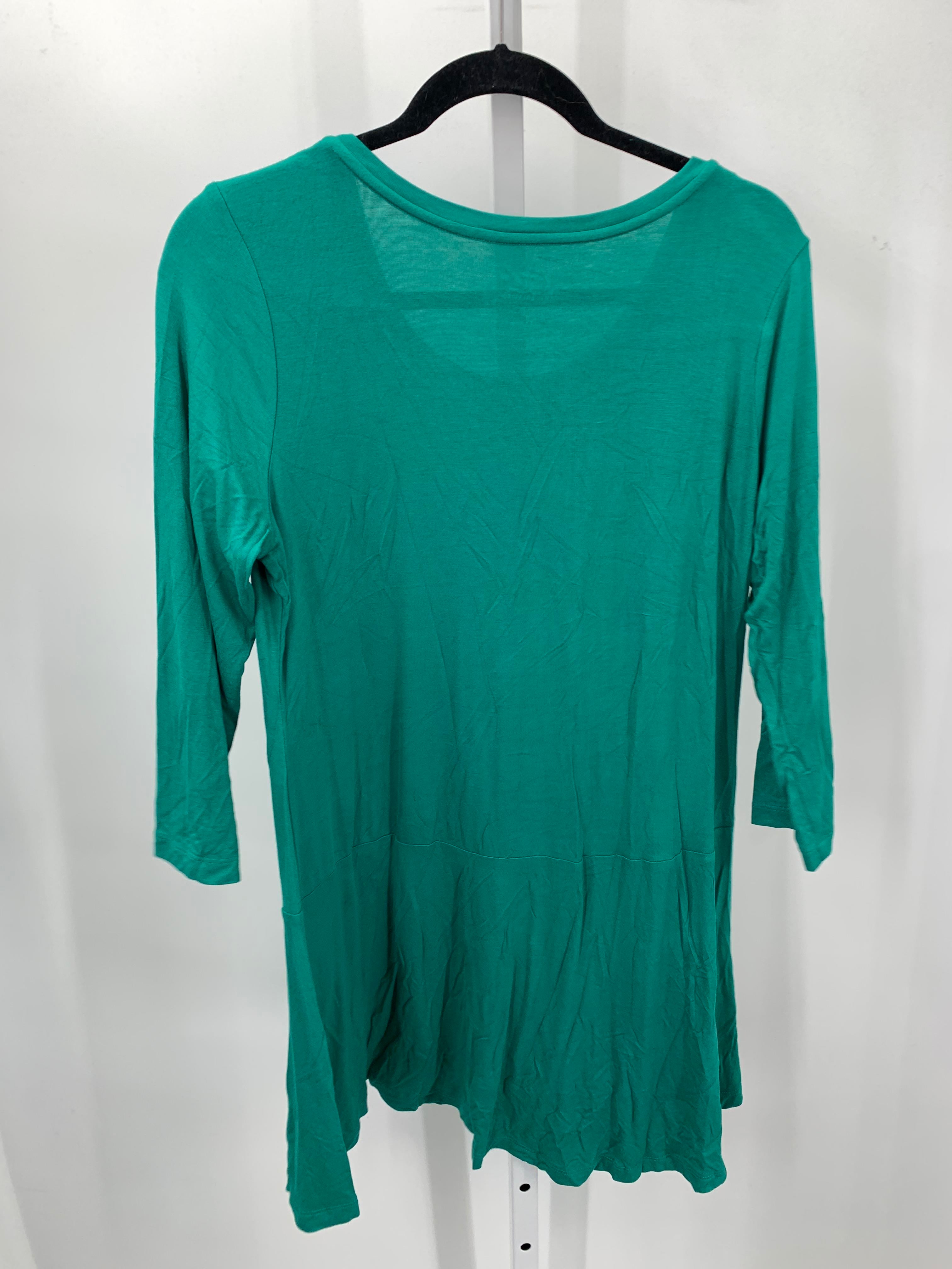 LOGO Size Medium Misses 3/4 Sleeve Shirt