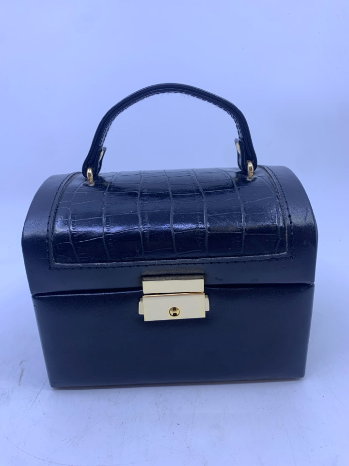 BLACK PURSE SHAPED JEWELRY BOX.