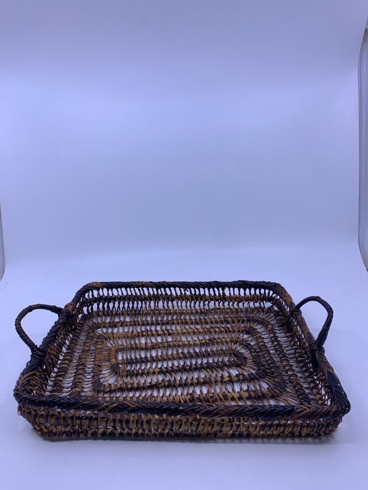 TWO TONE WICKER BASKET W HANDLES.