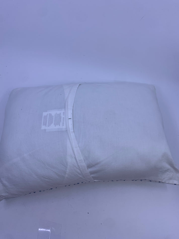 BLUE AND WHITE DOT PATTERN RECTANGLE PILLOW.