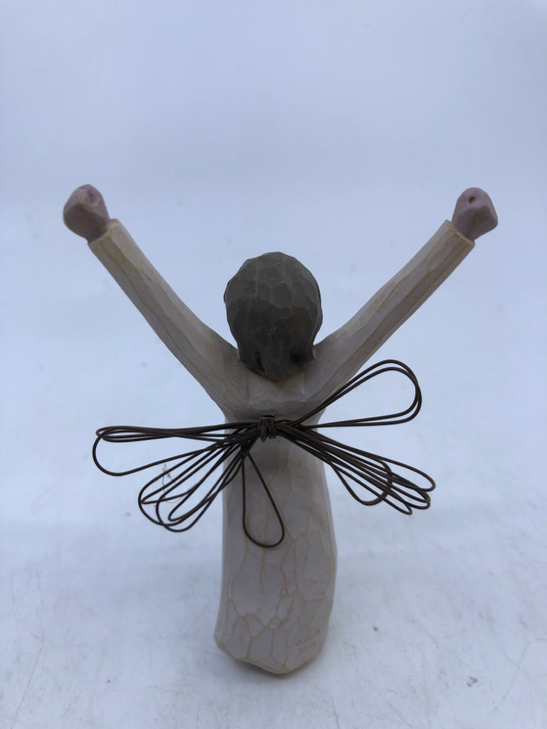 WILLOW TREE COURAGE GIRL.