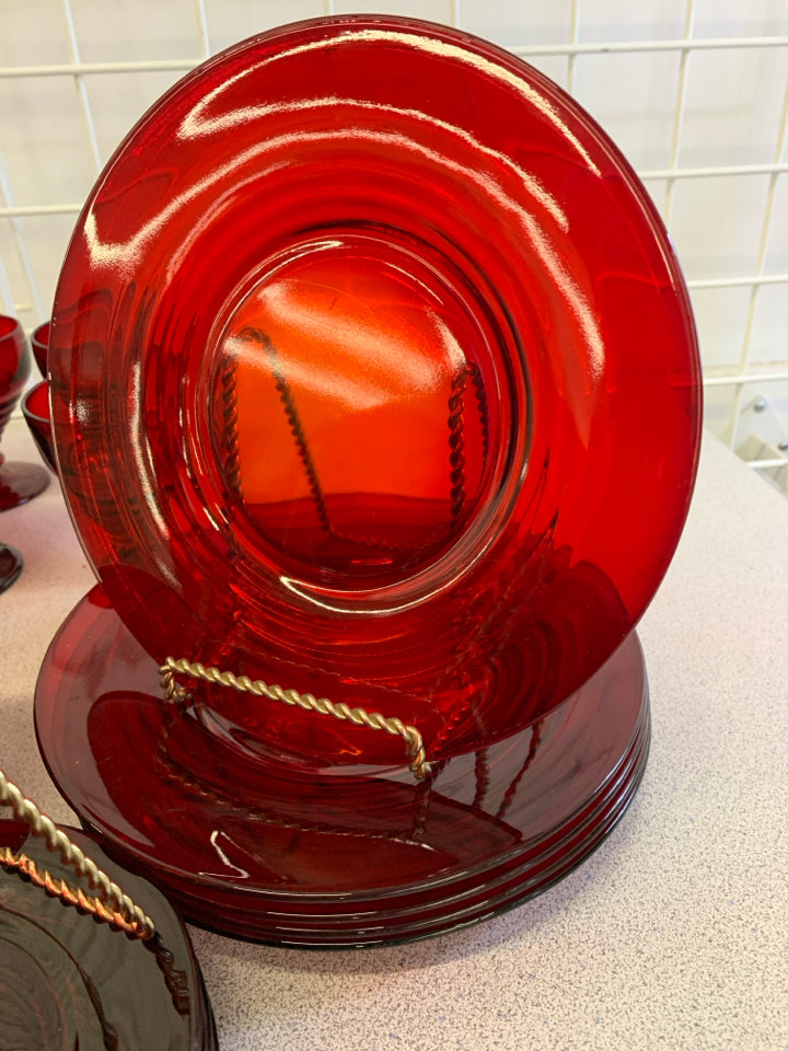 33PC RED RUBY GLASSWARE-SVC 4+.