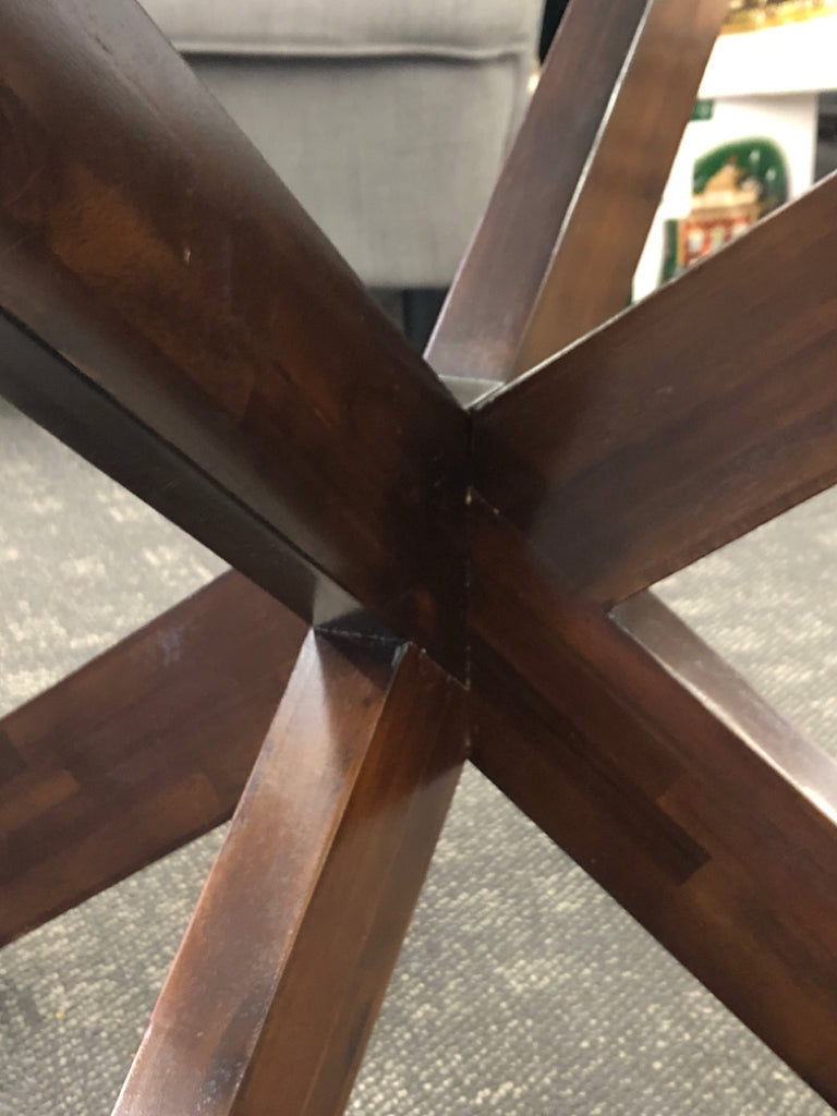 CIRCLE LOW GLASS COFFEE TABLE W/ DARK BASE.