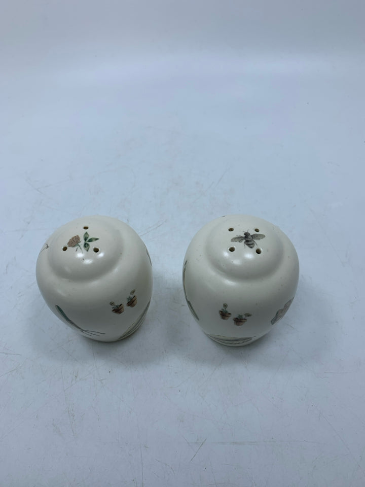 NATUREWOOD GARDEN THEMED SALT/PEPPER SHAKERS.