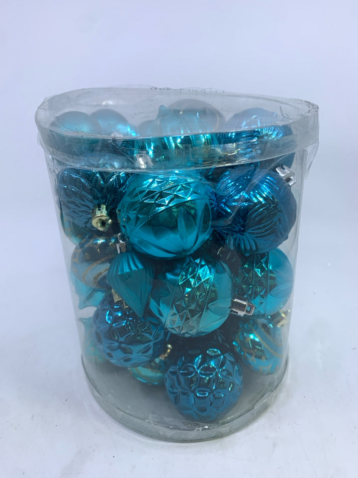 NIP TEAL & GOLD GLITTER PLASTIC ORNAMENTS