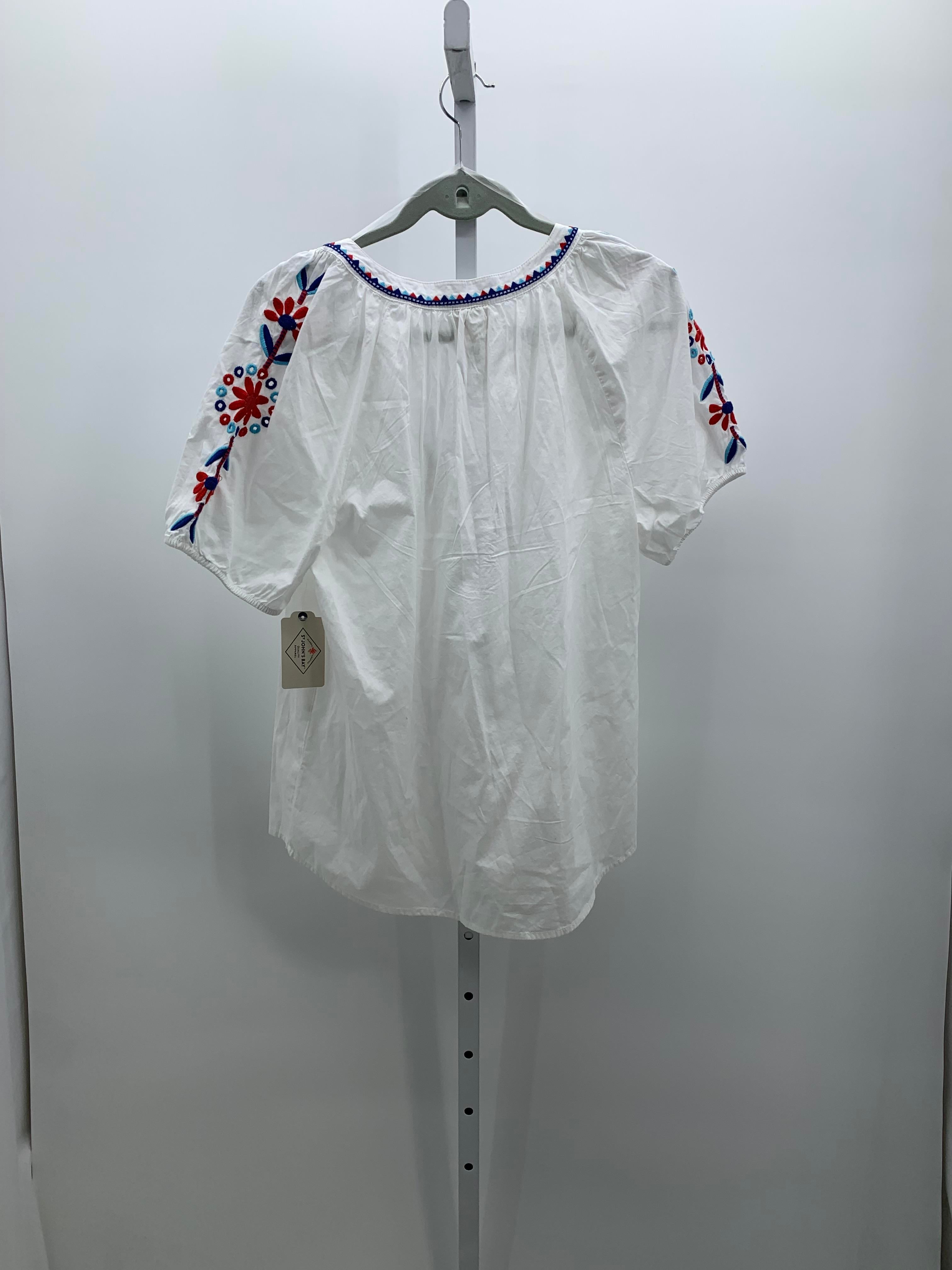 St. Johns Bay Size Large Misses Short Sleeve Shirt