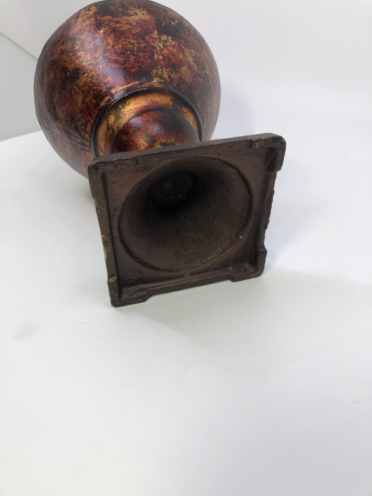 RED PAINTED METAL FINIAL.