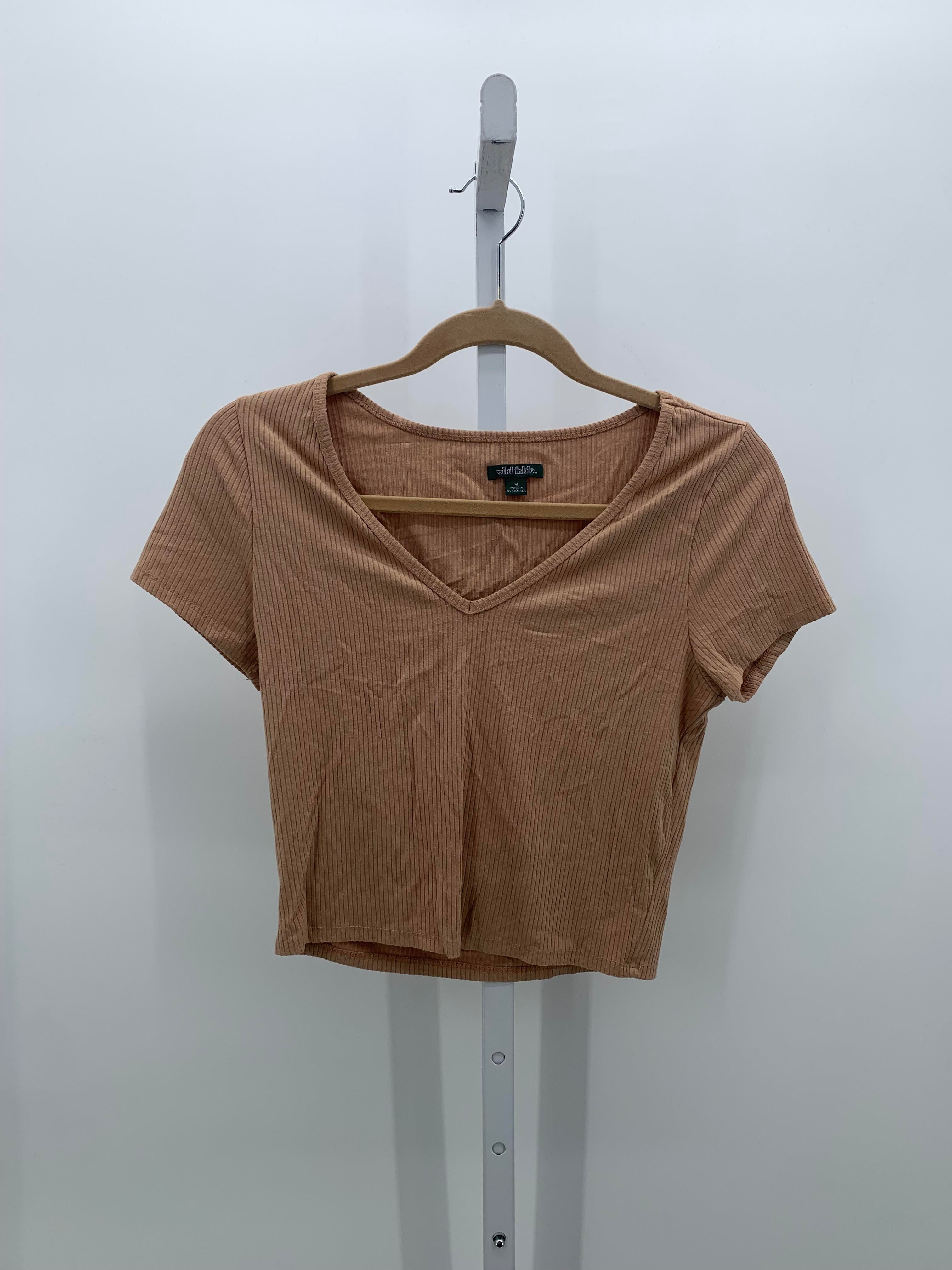 Wild & Cozy Size Medium Misses Short Sleeve Shirt