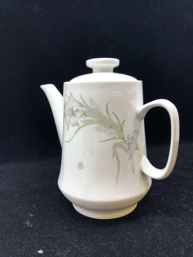 CHINA PEARL LILY COFFEE POT.