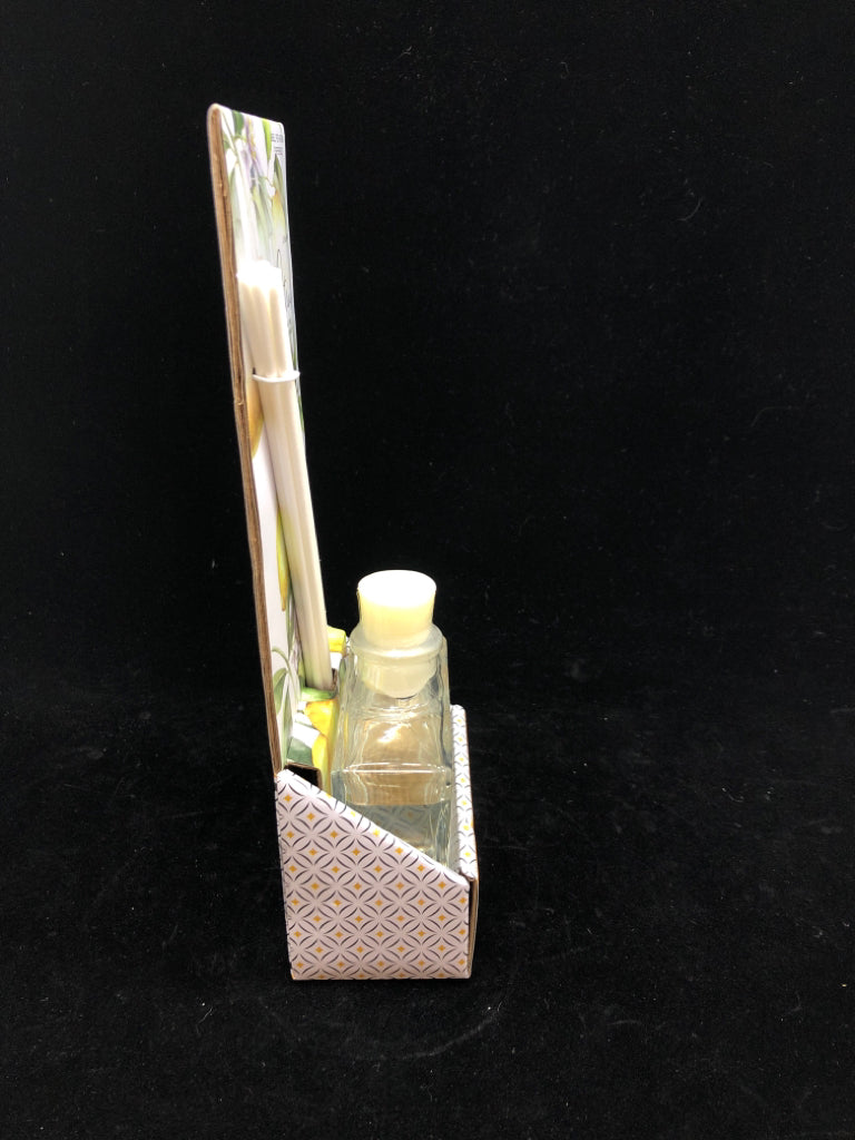 NIP LEMON CITRUS REED DIFFUSER.
