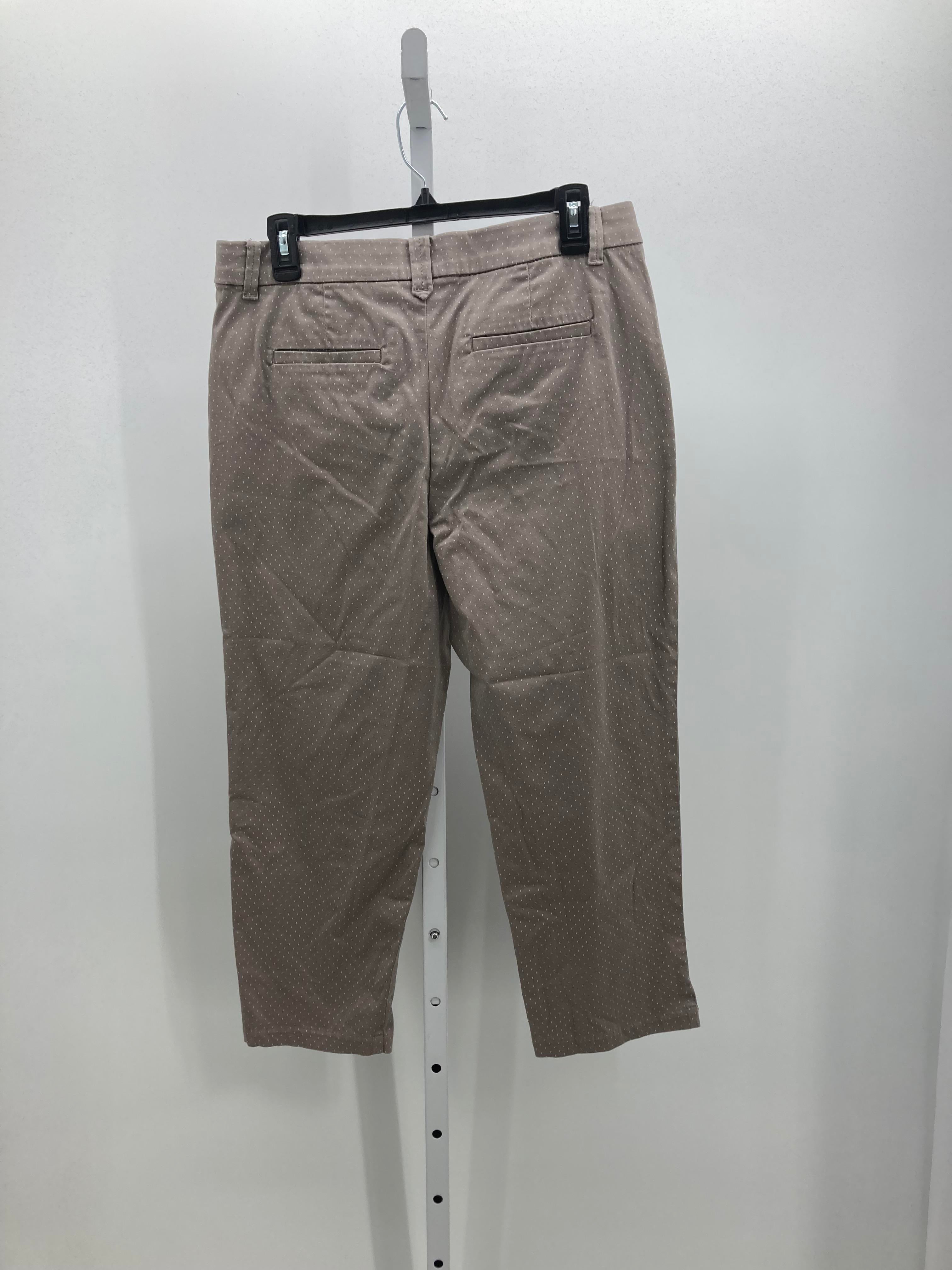 Khakis Size 8 Misses Cropped Pants