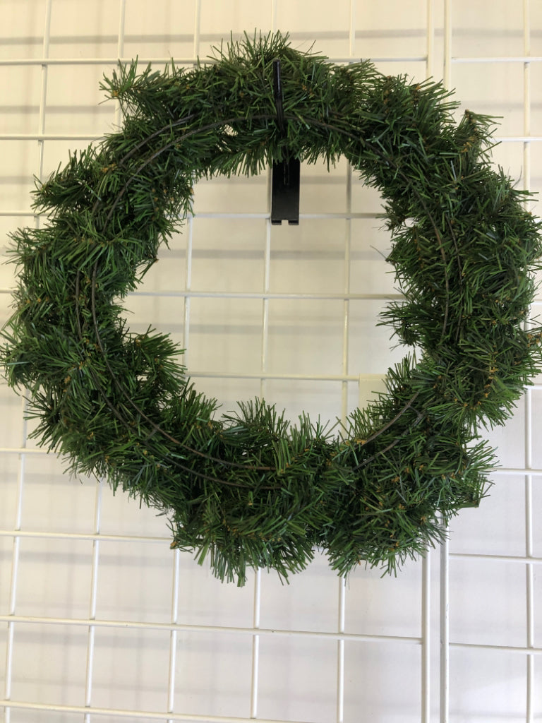 GREEN PINE WREATH.