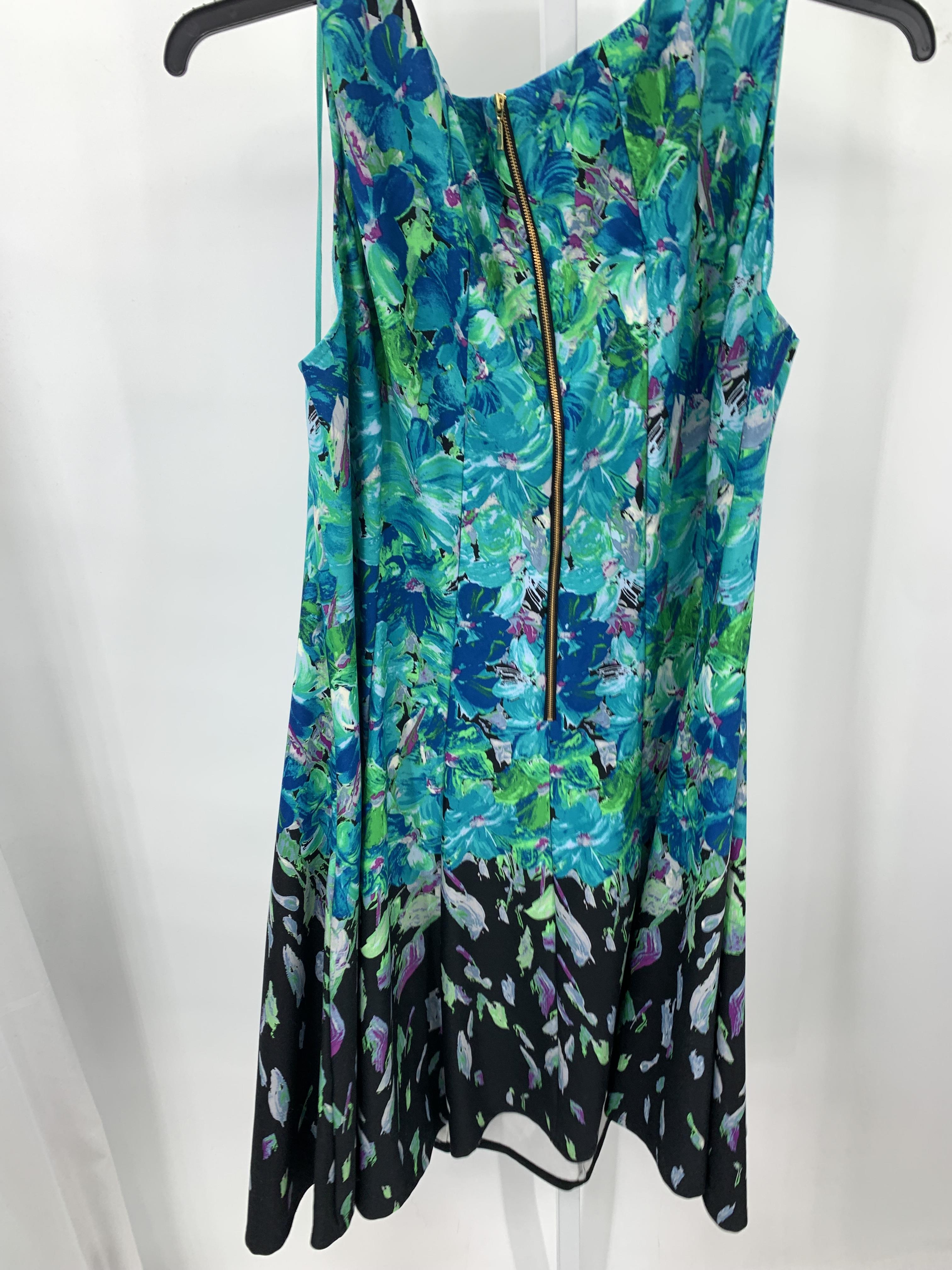 db Size 22W Womens Sleeveless Dress