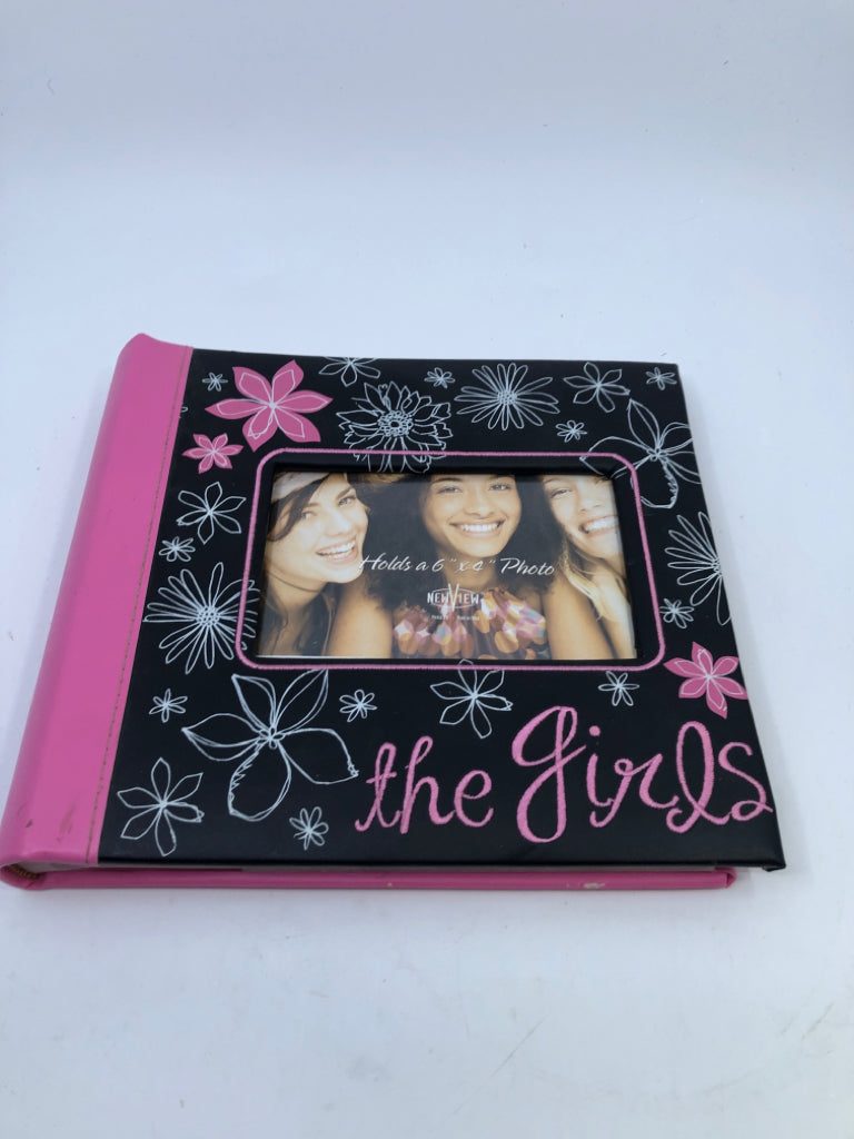 BLACK/PINK "THE GIRLS" PHOTO ALBUM.