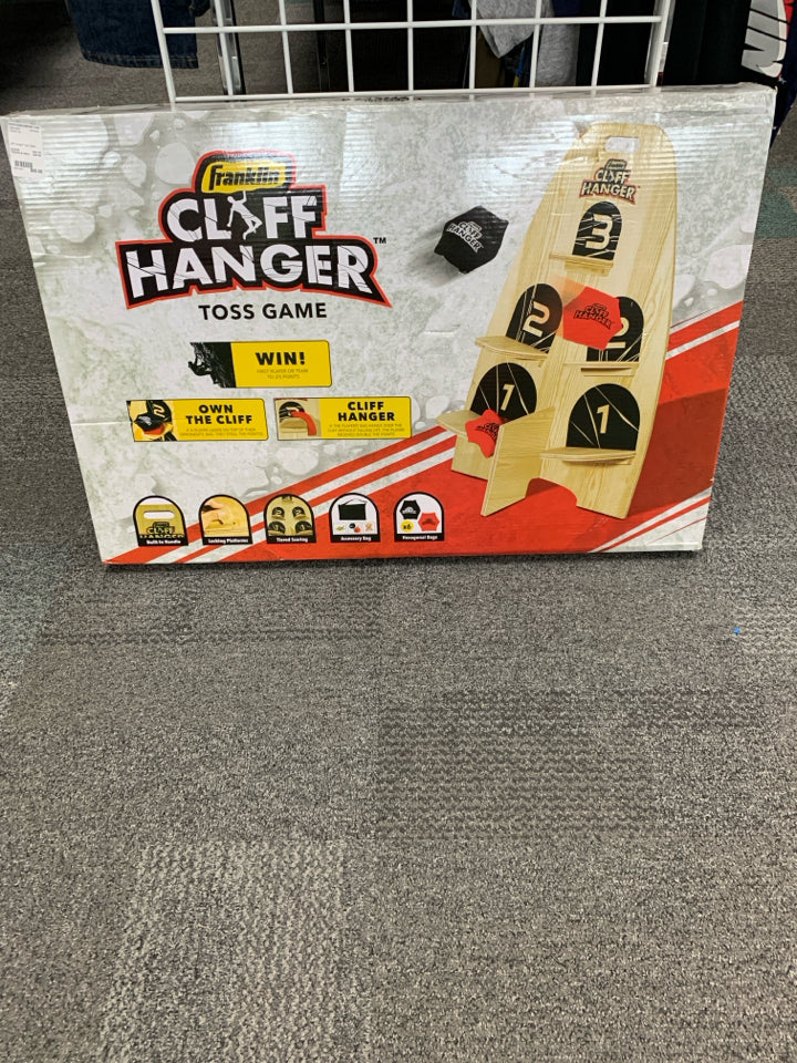 Cliff Hanger Toss Game