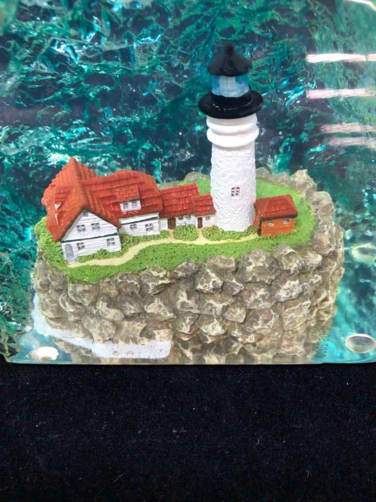 RESIN PORTLAND HEAD MAINE LIGHT HOUSE FIGURE.