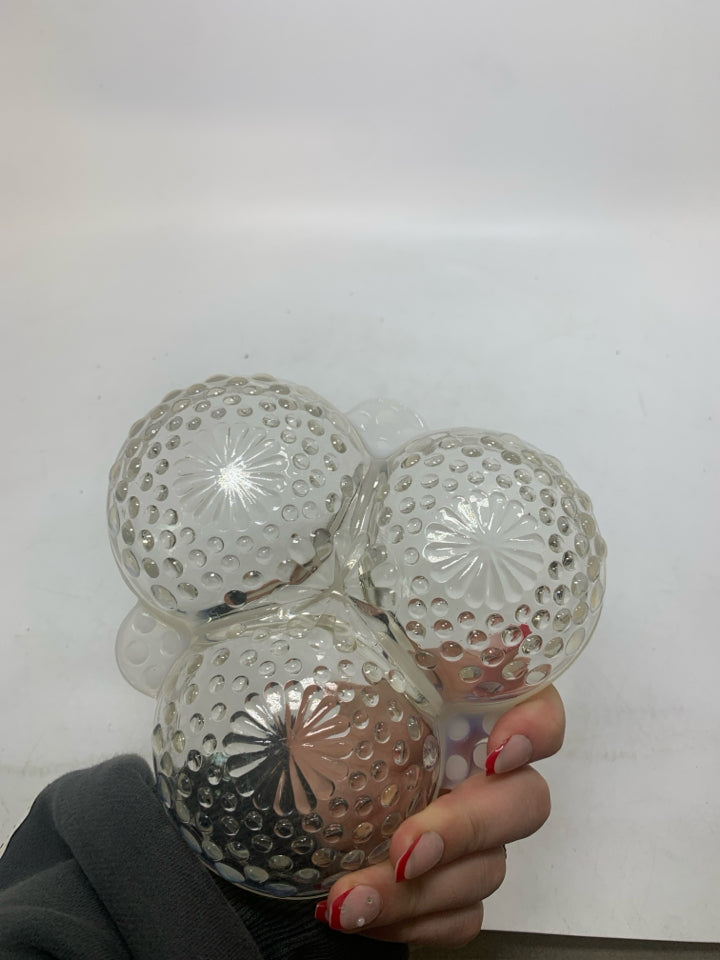 SMALL HOBNAIL DISH W/ WHITE EDGES.