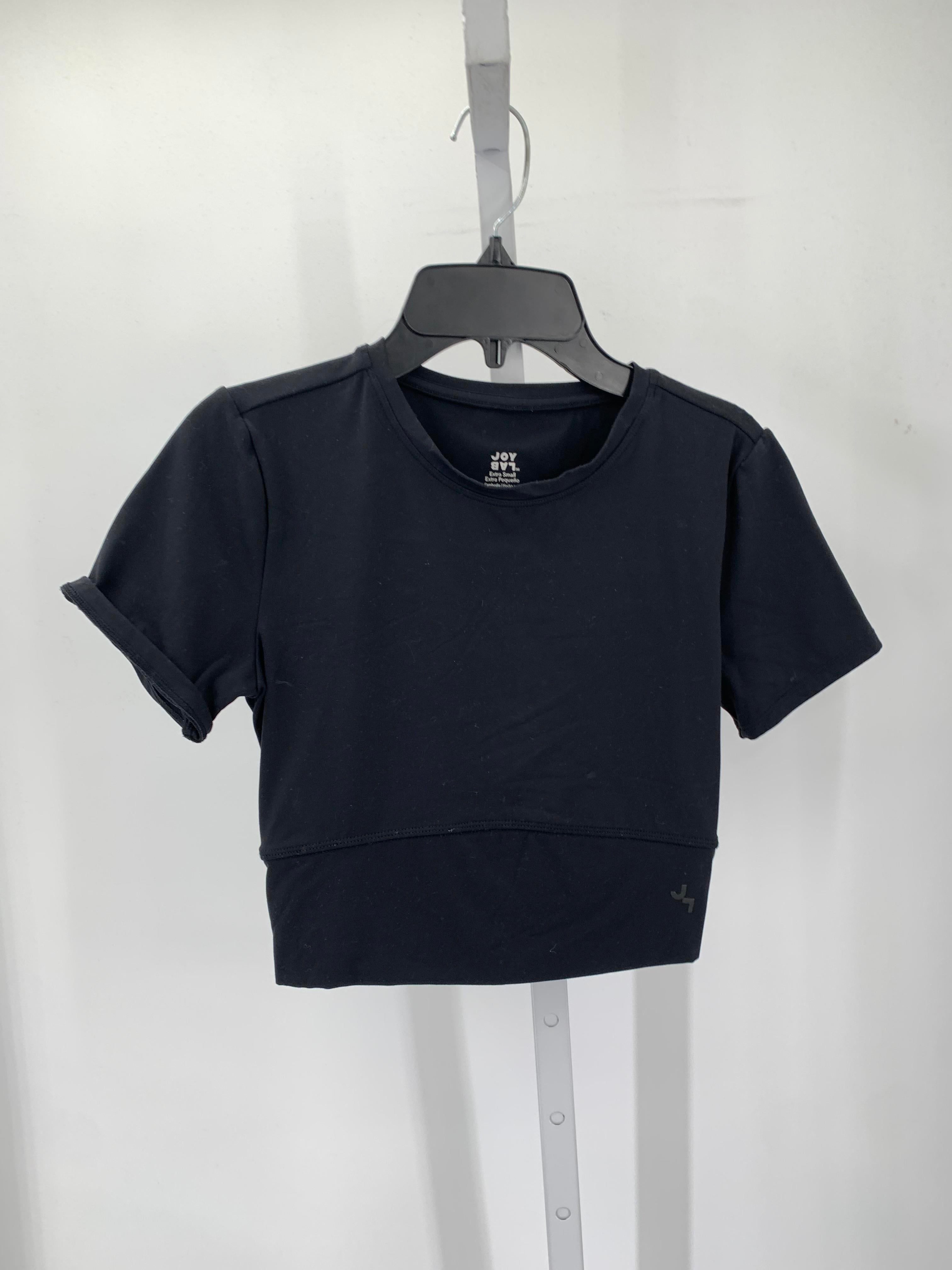 Size Extra Large Misses Short Sleeve Shirt