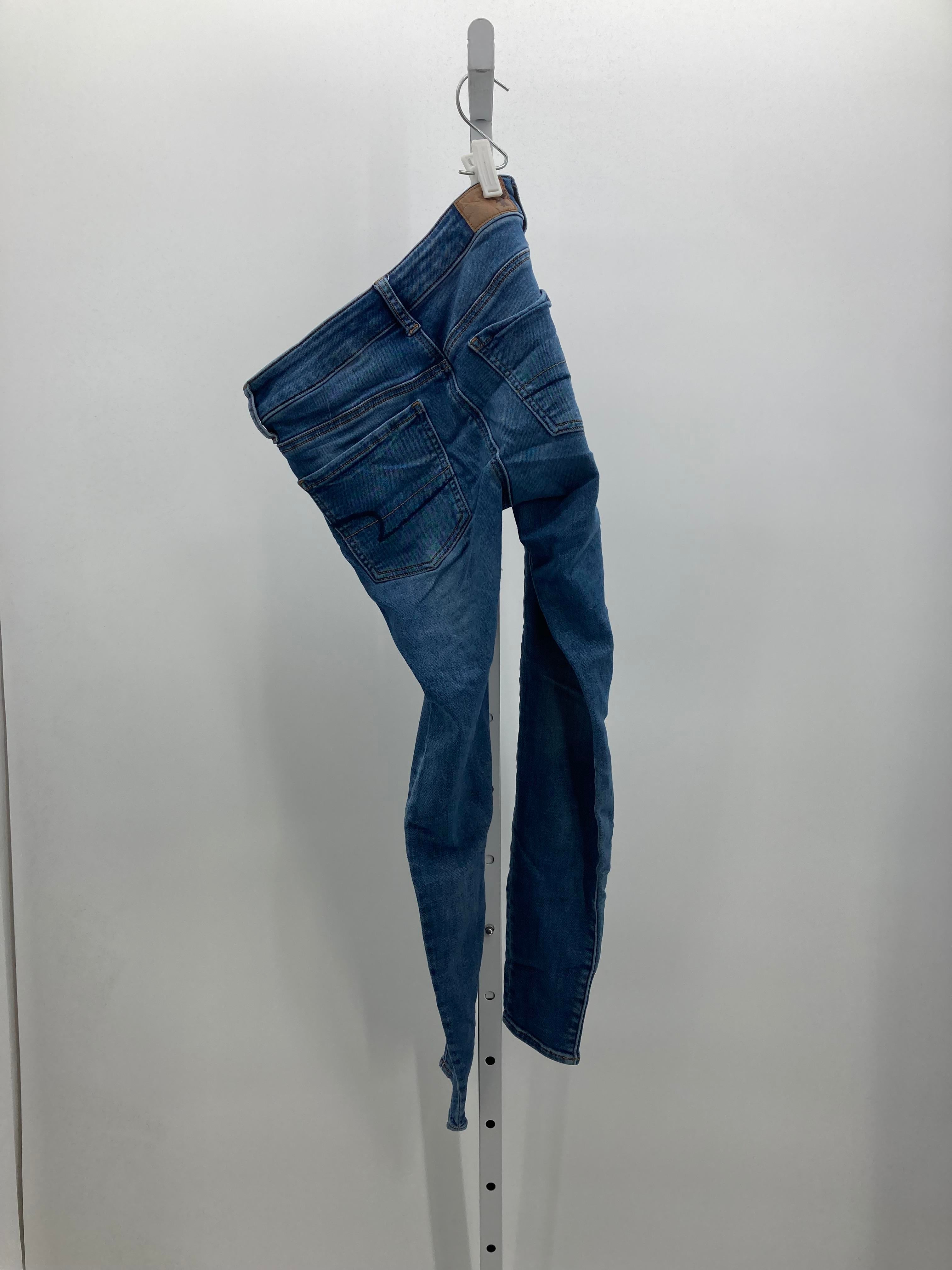 American Eagle Size 2 Juniors Jeans