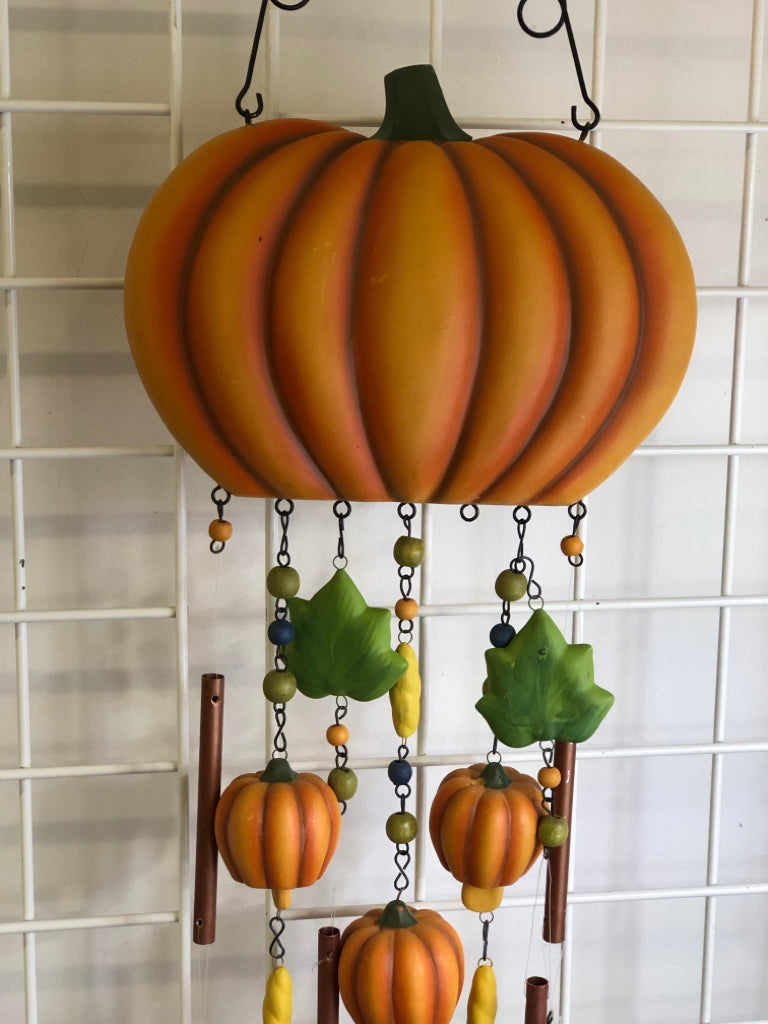 PUMPKIN WIND CHIME DECOR.