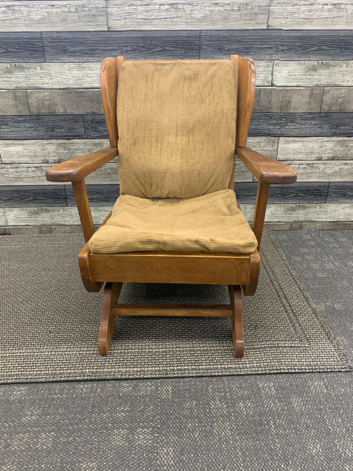 VTG CHILDS ROCKING CHAIR W/CUSHION SEAT AND BACK.