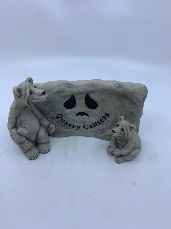 QUARRY CRITTERS BEARS SIGN FIGURINE.