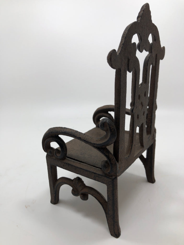BROWN METAL CHAIR DECOR.