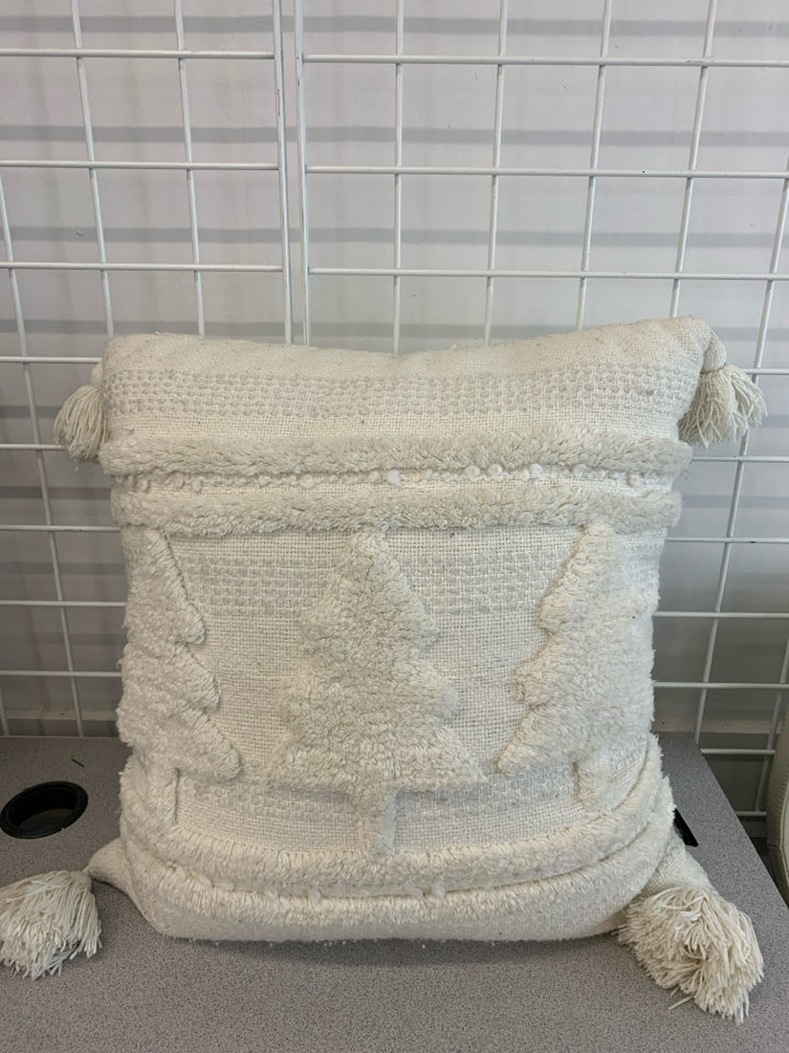 WHITE FABRIC PILLOW W/PINE TREE AND TASSELS.