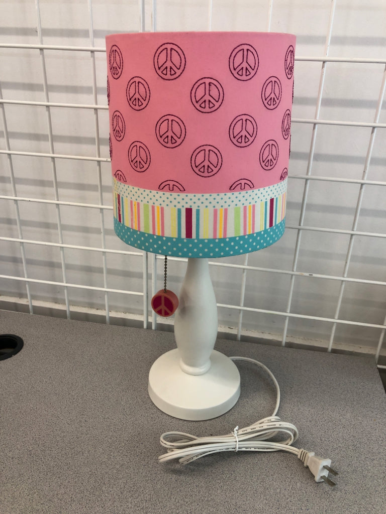 PEACE SIGN LAMP.