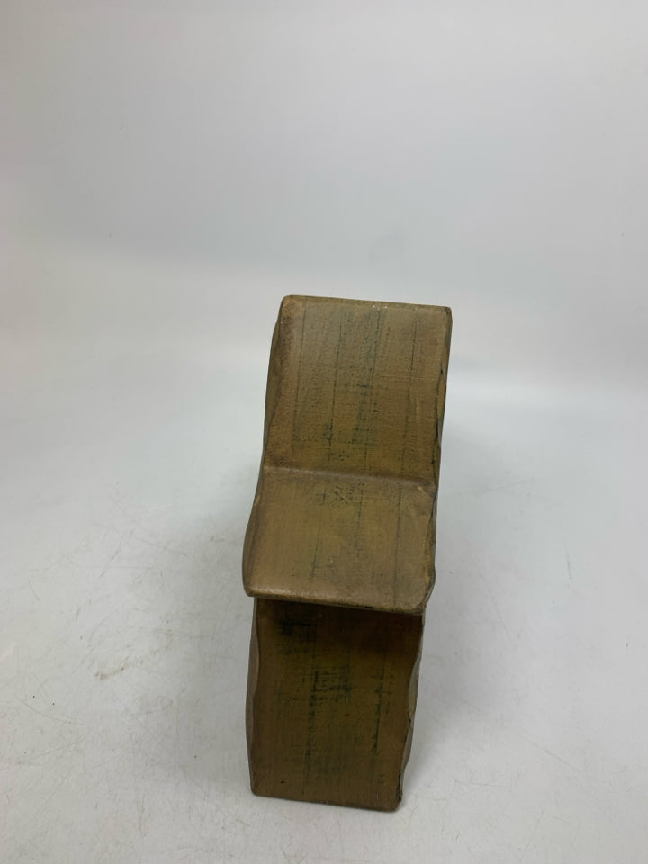 HEAVY DISTRESSED BLOCK STAR.