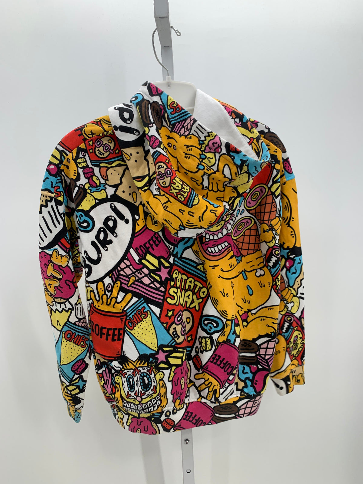 GRAPHIC HOODED KNIT